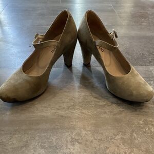 Cordani Beige Suede Mary Jane Round Toe Buckle Strap Block Heel 9 Standard